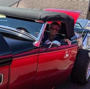 Meet your Posher, Loretta